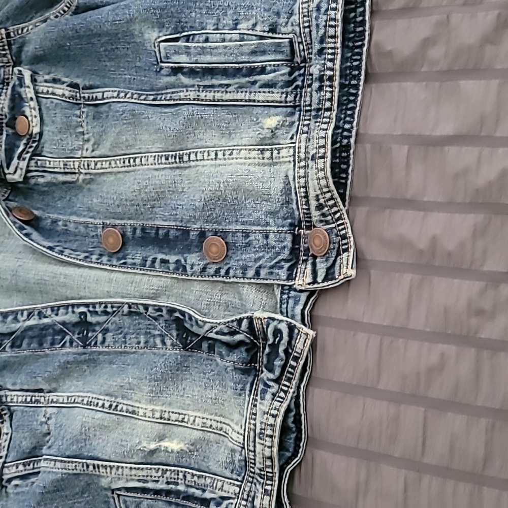 Jean jacket - Picture 2 of 9